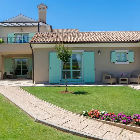 Judita For Kids & Families Near Novigrad With Large Garden & Only 2 Km From The - For 10 People *